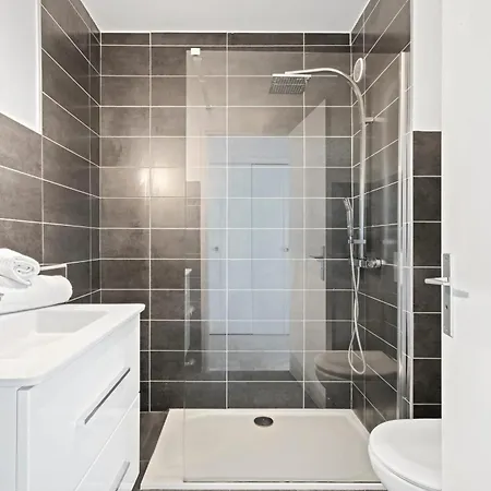 Velasquez - Welkeys 戛纳