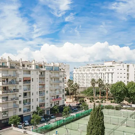 Velasquez - Welkeys Apartman